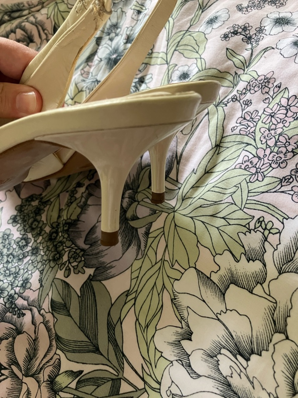 Zara Pale Yellow Pointed Slingback Heels - Picture 8 of 8